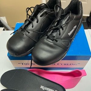Balance Plus Womens curling shoes.
